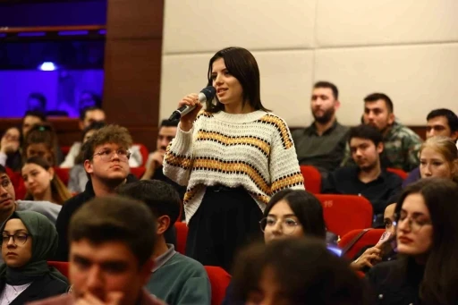 Gen&ccedil;ler sordu Başkan Yalım cevapladı
