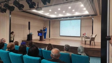 Gen&ccedil;lere farkındalık bilincini aşılamayı hedefleyen akademinin ilk konuğu Aslıhan Koruyan Sabancı oldu
