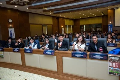 Gen&ccedil;lerin sesi Bursa&rsquo;dan y&uuml;kseldi