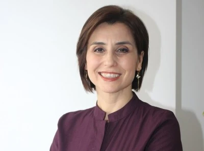 Gen&ccedil;lik aşısı ile cilde doğal canlılık ve nem desteği