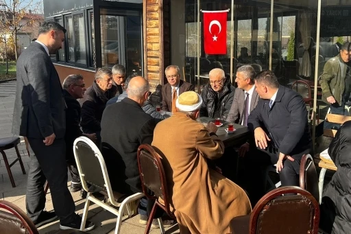 Genel Sekreter Bara&ccedil;lı, Kartepe&rsquo;de vatandaşlarla buluştu
