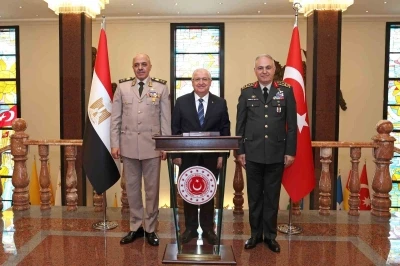 Genelkurmay Başkanı G&uuml;ler, Mısır Genelkurmay Başkanı Khalifa&rsquo;yı kabul etti
