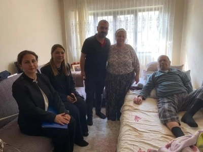 Germencik Belediyesi&rsquo;nden hasta yatağı desteği
