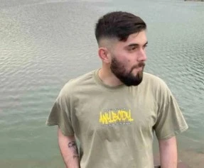 Gezi yolunda facia: 27 yaşındaki gen&ccedil; hurdaya d&ouml;nen ara&ccedil;ta &ouml;ld&uuml;