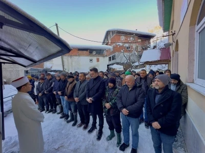 Giresun&rsquo;da &ccedil;ığ altında hayatını kaybeden &ccedil;oban toprağa verildi