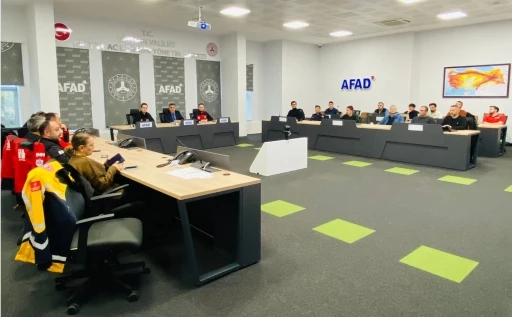 Giresun&rsquo;da şiddetli yağış ve kar alarmı, AFAD, koordineli m&uuml;dahale i&ccedil;in toplandı
