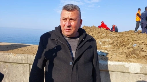 Giresunlu kayıp gen&ccedil;ler heyelan sahasında hem karadan hem havadan hem denizden aranıyor
