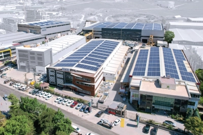Girişim Elektrik&rsquo;ten Panel ve Batarya Atağı