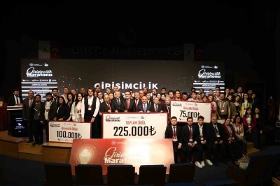 Girişimcilik Maratonu 2025&rsquo;te başarılı girişimcilere &ouml;d&uuml;lleri takdim edildi
