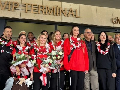 Gizem &Ouml;rge: Biz voleybol &uuml;lkesiyiz demeye devam ediyoruz