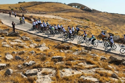 G&ouml;beklitepe&rsquo;ye Pedallar Klaus Schmidt İ&ccedil;in &Ccedil;evrildi