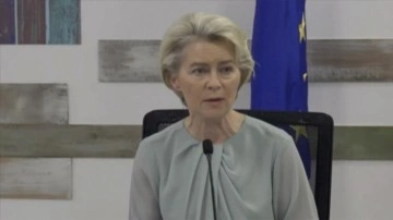 G&ouml;&ccedil; akınına uğrayan Lampedusa'ya giden AB Komisyonu Başkanı, 10 maddelik eylem planı sundu