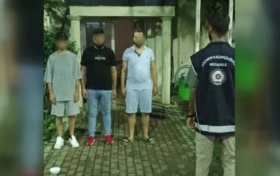 G&ouml;&ccedil;men ka&ccedil;ak&ccedil;ılığına darbe: 2 organizat&ouml;r ile 5 ka&ccedil;ak g&ouml;&ccedil;men yakalandı