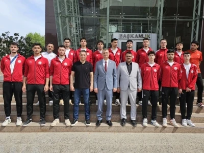 G&ouml;lc&uuml;k Belediyespor Voleybol Takımının hedefi T&uuml;rkiye şampiyonası
