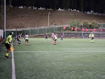 G&ouml;lc&uuml;k&rsquo;te başkanlık kupası heyecanı başladı
