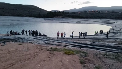 G&ouml;lete giren Furkan, kayboldu