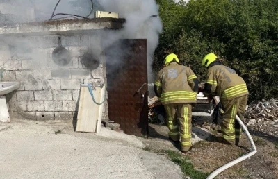 G&ouml;nen&rsquo;de mermer at&ouml;lyesinde &ccedil;ıkan yangın kısa s&uuml;rede s&ouml;nd&uuml;r&uuml;ld&uuml;
