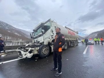 G&ouml;renler şaşkına d&ouml;nd&uuml;, kamyonun kabini bir bu&ccedil;uk metre geriye kaydı
