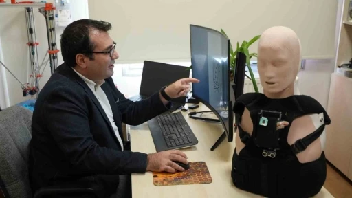 G&ouml;rme engelli bireylerin hayatı &rsquo;Rehber G&ouml;z&rsquo; ile kolaylaşacak
