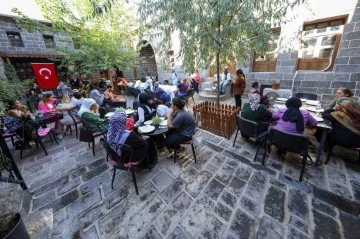 G&ouml;rme engelliler moral etkinliğinde bir araya geldi
