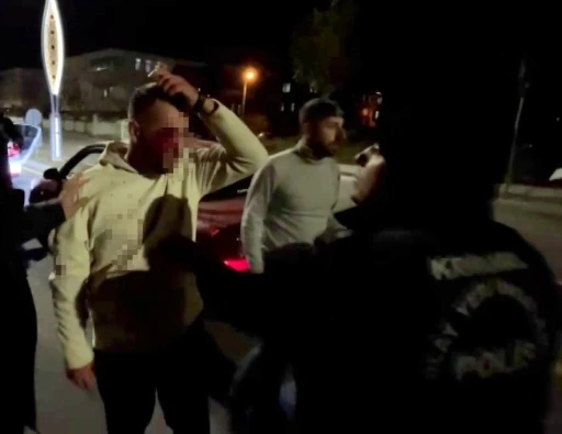 G&ouml;z kaybettiren taraftar kavgası: 5 g&ouml;zaltı
