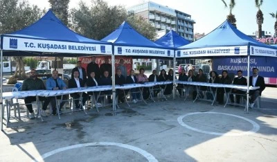 G&ouml;zaltına alınan Kuşadası Belediye Başkanı G&uuml;nel i&ccedil;in 'Demokrasi n&ouml;beti' başladı