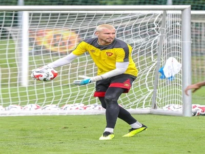 G&ouml;ztepe'den kaleci atağı