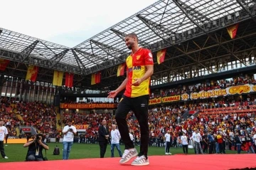 G&ouml;ztepeli Lundqvist, G&ouml;teborg&rsquo;a transfer oldu