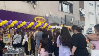 Gratis&rsquo;ten dev indirim kampanyası: Raflar boşaldı, &uuml;r&uuml;nler t&uuml;kendi
