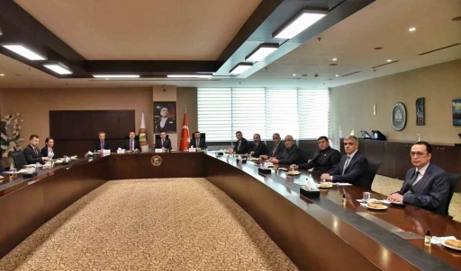 GSO&rsquo;da Suriye&rsquo;deki yeni d&ouml;nem ve g&ouml;n&uuml;ll&uuml; geri d&ouml;n&uuml;ş konuşuldu