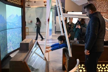 GUHEM, yeni Alper Gezeravcılar&rsquo;a ilham oluyor
