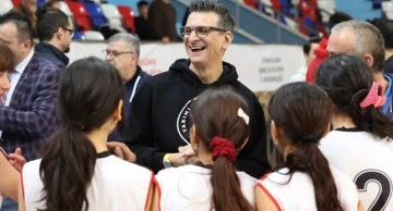 Guidetti "Yarının Sultanları" i&ccedil;in yollarda