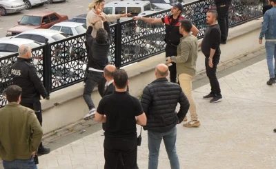 G&uuml;m&uuml;şhane&rsquo;de intihar teşebb&uuml;s&uuml;n&uuml; polisin m&uuml;dahalesi engelledi
