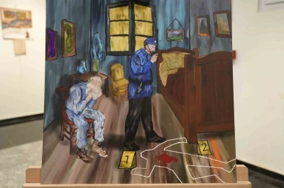 G&uuml;m&uuml;şhane&rsquo;de polis memurları &lsquo;Polisin Sanat Y&ouml;n&uuml;&rsquo;n&uuml; g&ouml;sterdi
