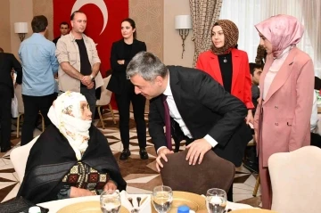 G&uuml;m&uuml;şhane&rsquo;de şehit aileleri ve gaziler onuruna yemek
