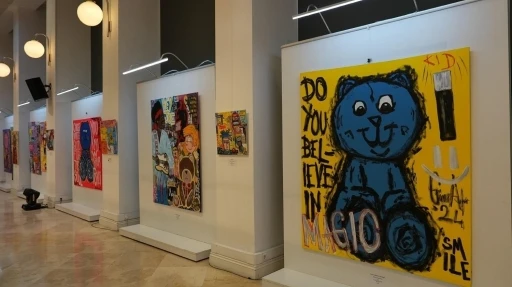 G&uuml;neş Aytemur&rsquo;dan &lsquo;Zamansız&rsquo; sergisi
