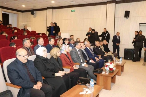 Gurbet&ccedil;i aileden 1000 &ouml;ğrenciye destek
