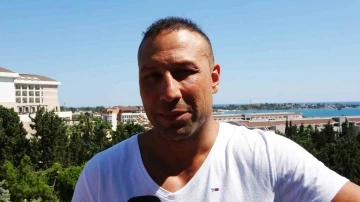 Gurbet&ccedil;i boks&ouml;r&uuml;n tek hedefi, şampiyonluğunu T&uuml;rk İslam alemine hediye etmek
