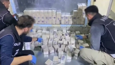 G&uuml;rbulak Sınır Kapısı&rsquo;nda 69 kilo eroin ele ge&ccedil;irildi
