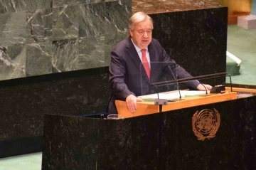 Guterres: &ldquo;L&uuml;bnan u&ccedil;urumun kenarındadır&rdquo;
