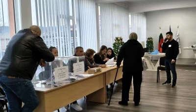 BULGARİSTAN&rsquo;DA SANDIK G&Uuml;N&Uuml;: T&Uuml;RKLERİN OYU DENGELERİ DEĞİŞTİREBİLİR