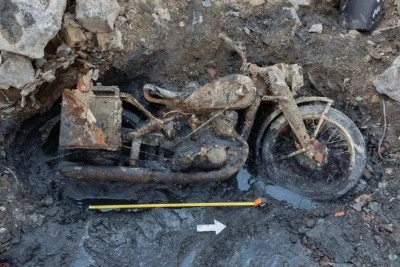 II. D&uuml;nya Savaşı d&ouml;neminden 2 Alman askerinin kalıntıları ve motosiklet bulundu