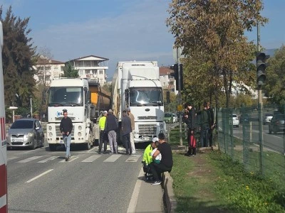 Bursa'da TIR ani manevra yaptı, beş kişi yaralandı 