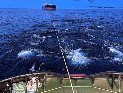 Kastamonu a&ccedil;ıklarında isabet alan "Virat" isimli gemi T&uuml;rkeli&rsquo;ye &ccedil;ekiliyor