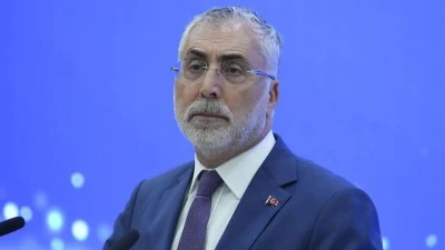 Bakan Işıkhan T&Uuml;RK-İŞ'i ziyaret etti