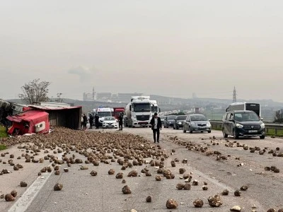 Bursa'da TIR dehşeti: 1'i ağır 5 yaralı