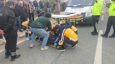 &nbsp;Bursa' da motosiklet ile otomobil &ccedil;arpıştı: 2 yaralı