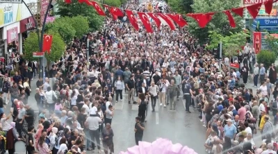 Isparta&rsquo;da Uluslararası G&uuml;l Festivali coşkusu