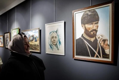 Bursa'da &lsquo;Kadın ve Işık&rsquo; sergisi a&ccedil;ıldı