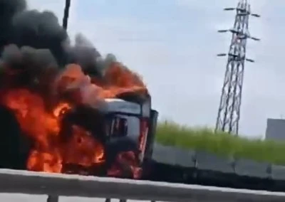 Bursa-İzmir yolunda TIR yandı